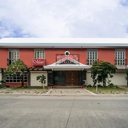 Oyo 579 Anisabel Suites Davao Экстерьер фото