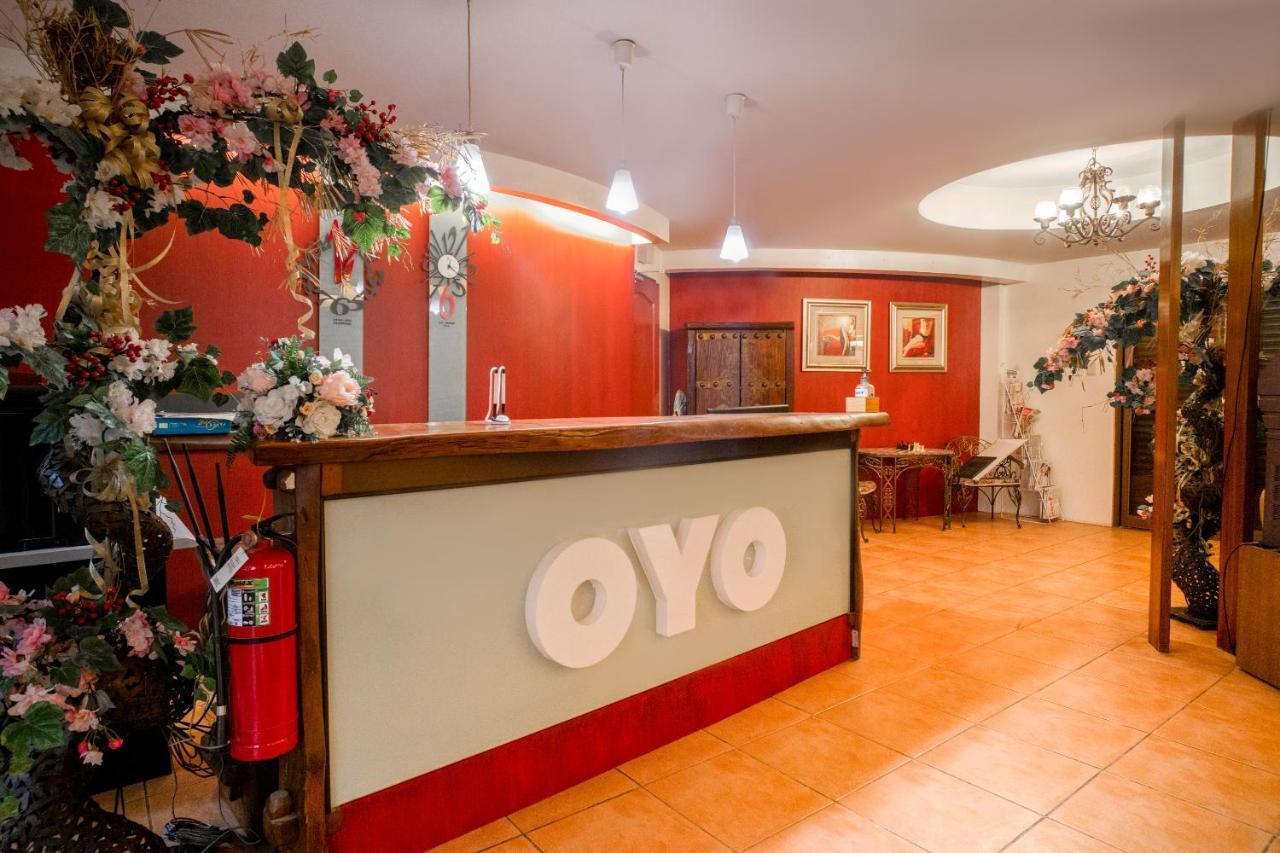 Oyo 579 Anisabel Suites Davao Экстерьер фото